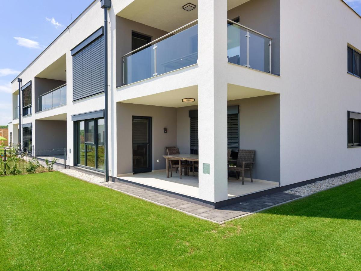 Apartment With Pool, Roof Terrace, Garden Zsira Exterior foto